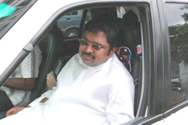 Sasikala's Nephew TTV Dinakaran Contesting in Jayalalithaa's Seat