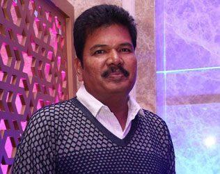 Shankar Shanmugam Destroys an Entire Road for 2.0