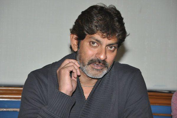 Soundarya - Jagapati babu Affair Rumor