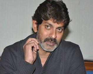 Soundarya - Jagapati babu Affair Rumor