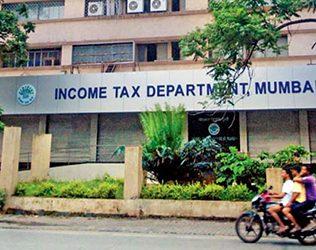 income-tax-department-makes-public-list-of-defaulters-owing-448-crore