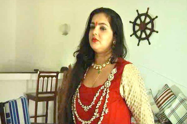 non bailable arrest warrant to actress Mamta Kulkarni