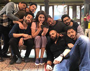 parineeti-chopra-torcher