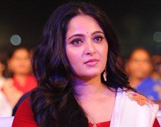 Anushka Shetty to Make Entry into the Biopic