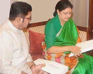 Big Trouble for Sasikala's Team - Game Over?