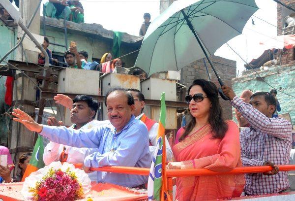 Hema Malini Responds on Her Drinking Daily