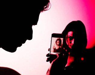 Inspired by Sunny Leone Indian Couple Make out Live!