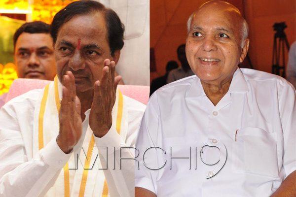 KCR's 'Dakshina' to Ramoji Rao