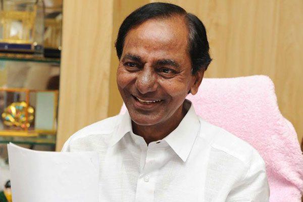 KCR Explains Free Fertilizers Scheme!