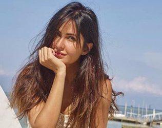Katrina Kaif First Pic Mesmerises with Hot Legs