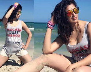 Laxmi-Raai-Hot-in-beach