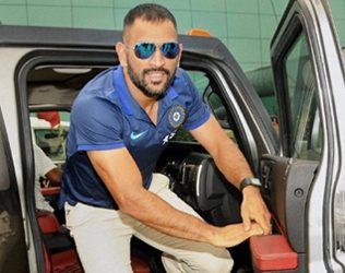 Mahendra Singh Dhoni Cricketer Turns Bollywood Producer!
