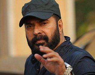 Mammootty Promoting Fake Collections of The Great Father!