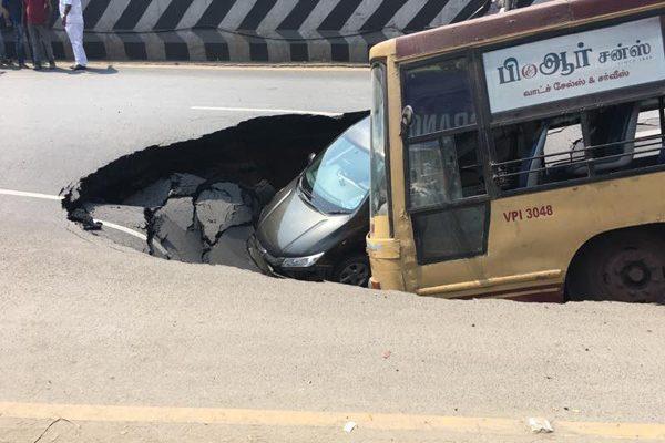 Road Broke down Pulling the State Bus In - Anna Salai, Chennai