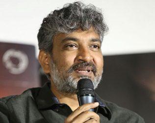 S. S. Rajamouli Supports Reviewers Big Time