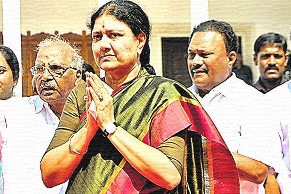 Sasikala to be Expelled from AIADMK?