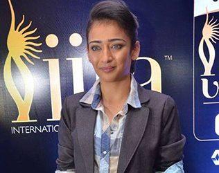 Kamal Haaan's Daughter Akshara Haasan Thinks- Like a Guy
