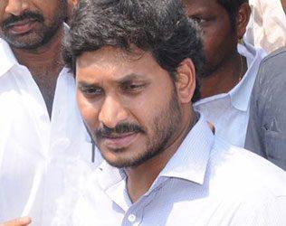 YSR Congress Aided Ravi kiran arrested