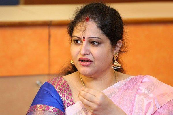 raasi lanka about her struggles in shooting spot