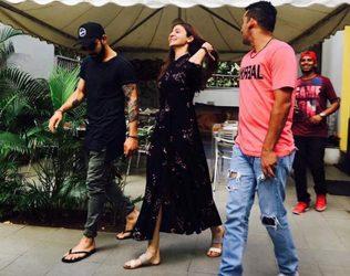 Anushka Sharma - Virat Kohli's Lunch Date Bengaluru