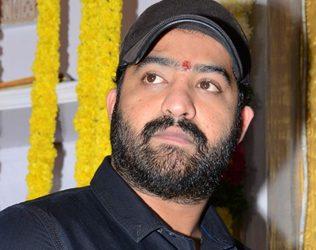 Chakravyuha - Jr NTR Song (2)