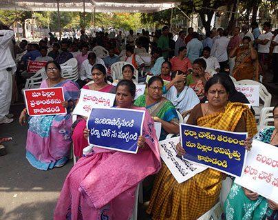 Common Man vs Politicians – Hyderabadis on Fire