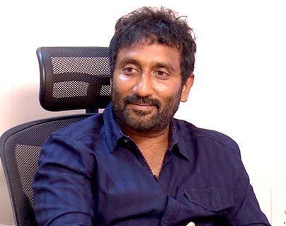 Vaastu Beaten Director Srinu Vaitla Shifts from New to Old House