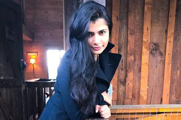 Girl Caught on Cam Chinmayi Sripada Robbed