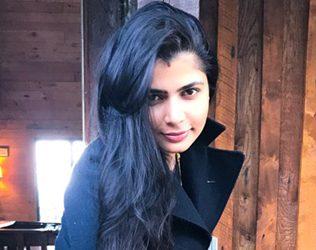 Girl Caught on Cam Chinmayi Sripada Robbed