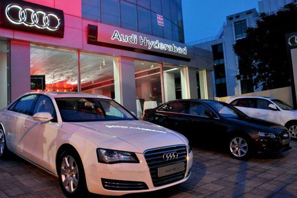 Hyderabad Richie Rich Zoom on Luxury Cars Market