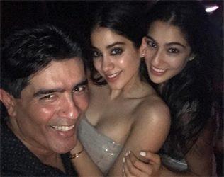 Jhanvi Kapoor & Sara Ali Khan at Karan Johar Party- an Absolute Feast!