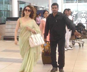 Kangana Ranaut at Mumbai Airport Photos Images