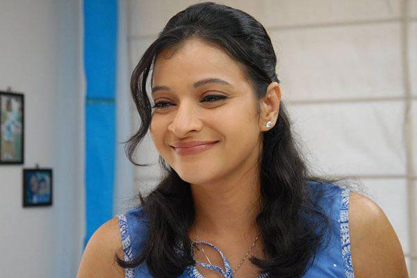 Mahesh Babu Sister Manjula From Actress To Director