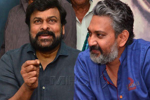 Look! Rajamouli Received a Special Guest Chiranjeevi at Home