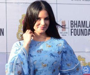 Sunny Leone at Tree Plantation Drive in Mumbai Photos Stills