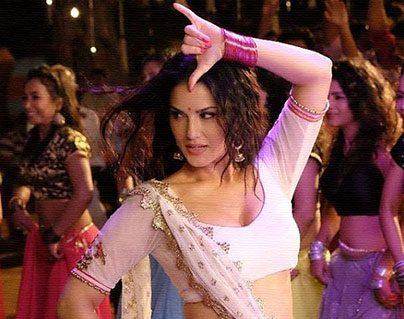 Sunny Leone Sizzling Alongside Rajasekhar