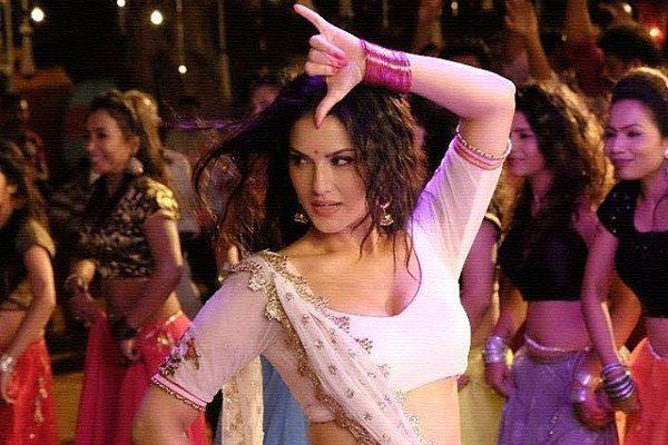 Sunny Leone Sizzling Alongside Rajasekhar 