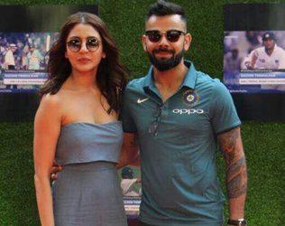 Virat Kohli-Anuskha Sharma Hand in Hand, Lovers