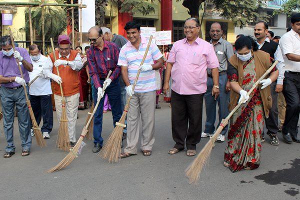Vizag, Tirupati, and Vijayawada ahead of Hyderabad - Swacch Bharat Rankings