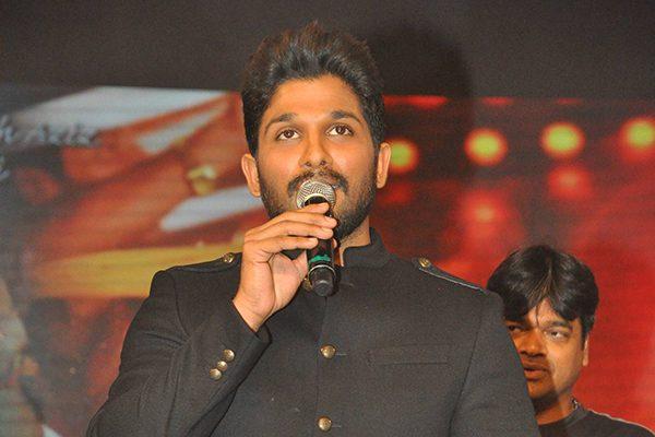 Allu Arjun satires on Pawan Kalyan Fans