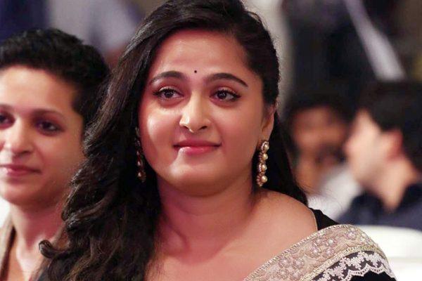 Anushka Shetty Going on a Holiday to Get Rid of Extra Carbs