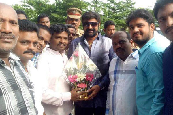 Balakrishna Rude Behavior with Fans