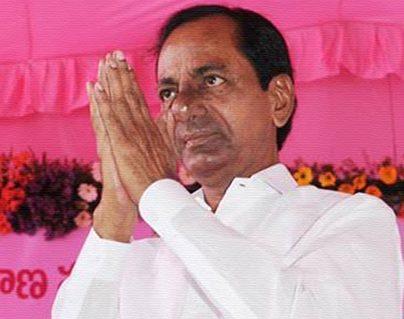 Center Ready to Invest 4000 Cr in Telangana but State Not Ready