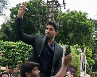 Duvvada Jagannadham Us Premieres - Well Said, Allu Arjun!