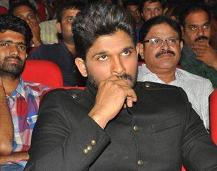 Fan Fights Because, Allu Arjun Nearing Mega Chair?