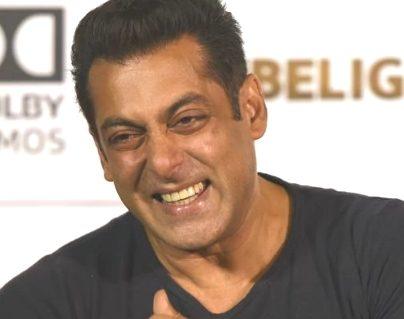 Give Minus Ratings To My Films Salman Khan