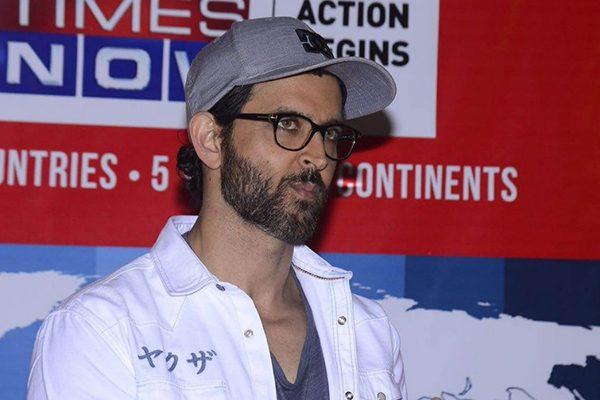 Hrithik Roshan's Sarcastic Attack on English Daily