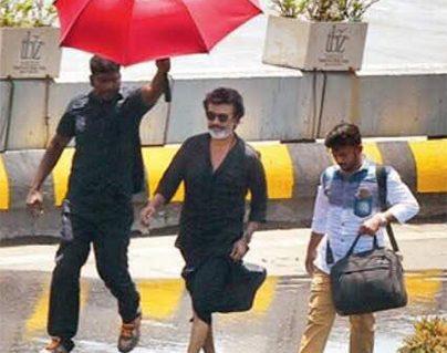 Rajinikanth lungi in kaala