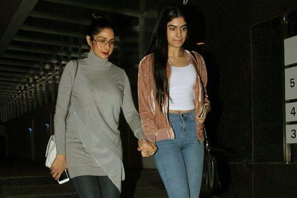 Sridevi Daughter Kushi Kapoor Kept Her Identity A Secret