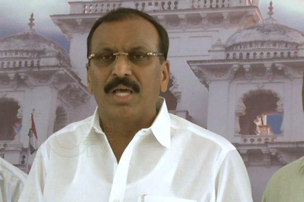 What is behind Shilpa Mohan Reddy Joining in YSR Congress